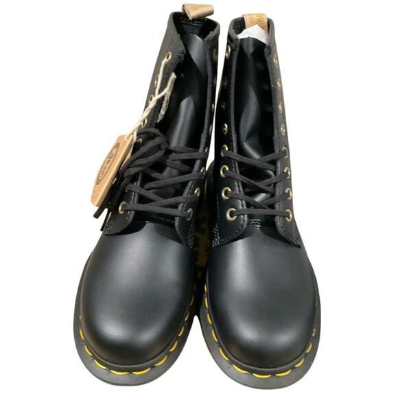 Dr Marten’s Men\'s Boots Winter grip Leather Lace Up 1460 NIB NEW main image 13